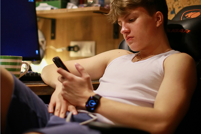 Can Pornography Cause Sexual Problems? What the Research Says